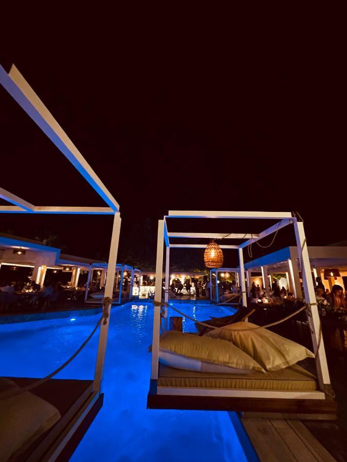 ניי פורי Hotel Afrodite מראה חיצוני תמונה