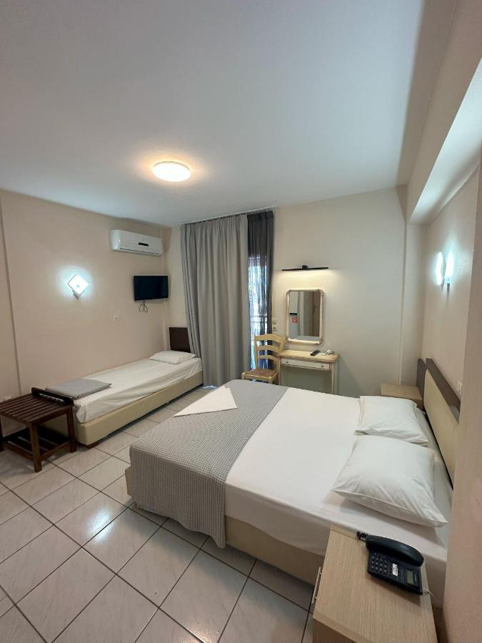 ניי פורי Hotel Afrodite מראה חיצוני תמונה
