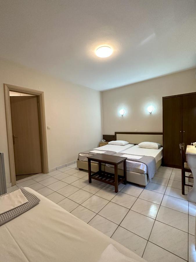 ניי פורי Hotel Afrodite מראה חיצוני תמונה