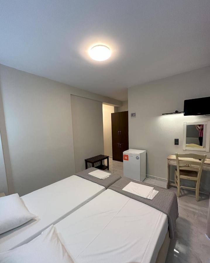 ניי פורי Hotel Afrodite מראה חיצוני תמונה