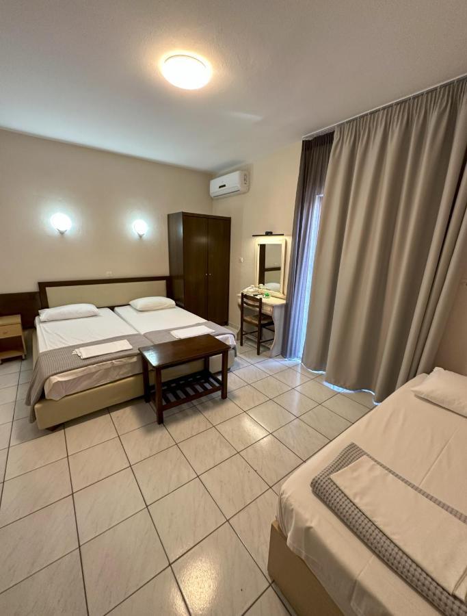 ניי פורי Hotel Afrodite מראה חיצוני תמונה