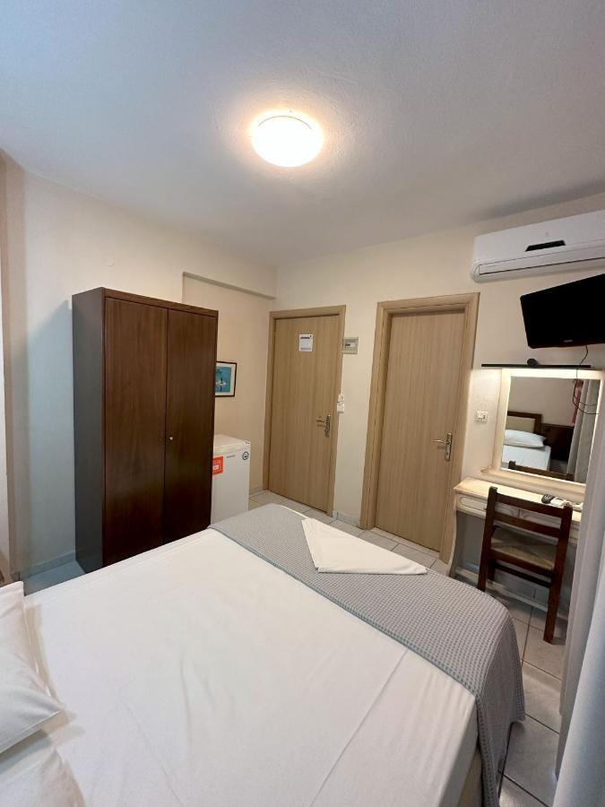 ניי פורי Hotel Afrodite מראה חיצוני תמונה
