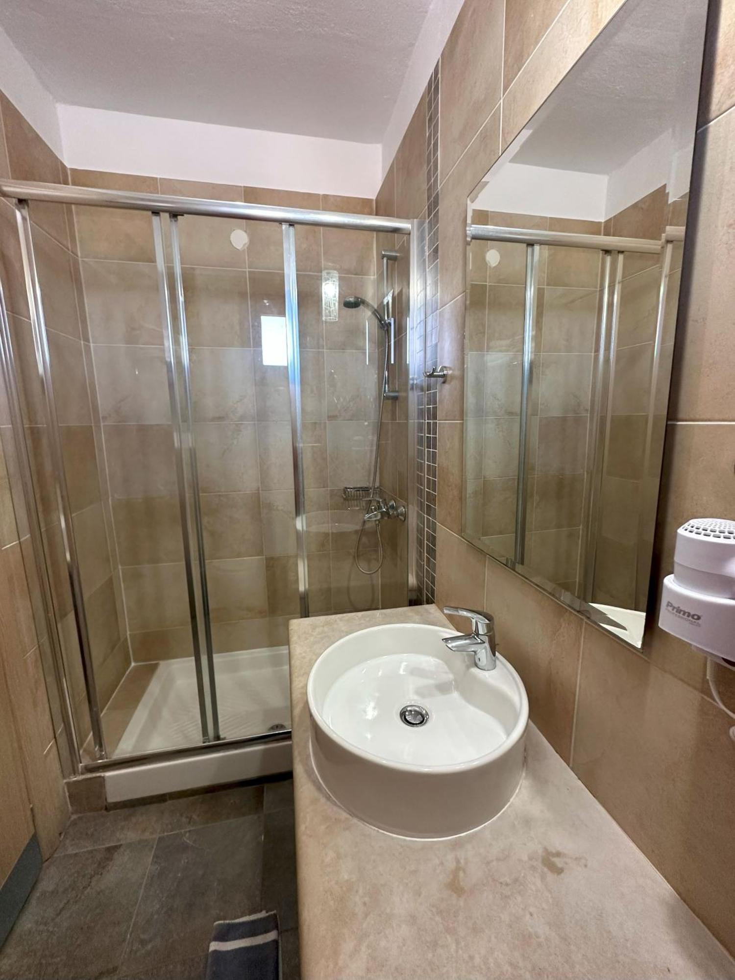 ניי פורי Hotel Afrodite חדר תמונה
